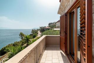 Seafront Villa Endless View - Blato - 2