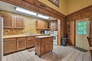 Rogers Cabin with Direct Access to Beaver Lake! - Garfield - 3