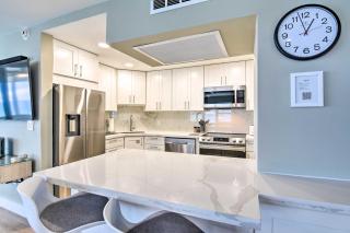 Oceanfront Luxury 2and2 Condo with Amazing Views! - Fort Lauderdale - 2