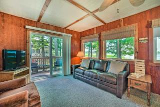 Waterfront Tawas Lake Retreat with Fire Pit! - East Tawas - 8