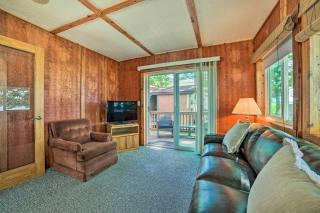 Waterfront Tawas Lake Retreat with Fire Pit! - East Tawas - 7