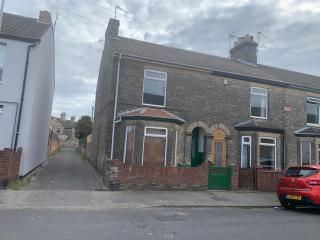 Inviting 3-Bed House in Lowestoft near the beach - Lowestoft - 9