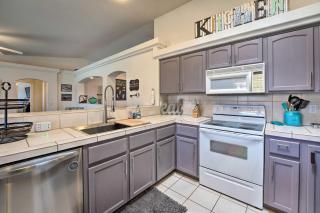 Central Lake Havasu City House Grill and EV Charger - Lake Havasu City - 1