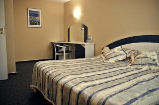 Hotel 500 W Strykowie - Stryków - 8