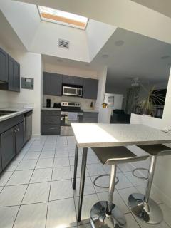 Modern Apartments Close to Downtown and the Airport - Fort Lauderdale - 3