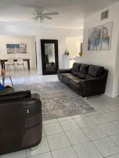 Modern Apartments Close to Downtown and the Airport - Fort Lauderdale - 0