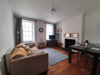 Lovely 2 bedroom flat in the heart of the city - Edinburgh - 9