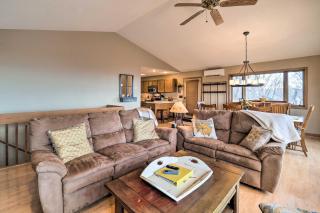 Deck and Million Dollar Views Beech Mountain Cabin - 4