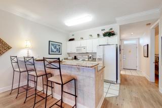 Regency Isle 802 - 2