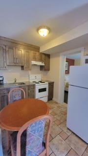 Sahara Courtyard Inn & Suites Osoyoos - Osoyoos - 7
