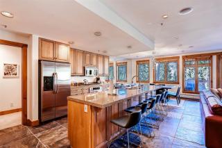 Premier 4 Bedroom Ski In, Ski Out Vacation Rental At The Timbers With The Best Access To Skiing In Keystone - Keystone - 8