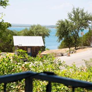 Blues Escape 4000 sqft. A few steps to Canyon Lake - Canyon Lake - 8