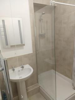 All Saints 2 bed Apartment in central Stamford with Parking - 4