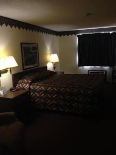 Super 8 by Wyndham Shelbyville - Shelbyville - 2