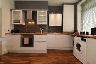 Signature - Railway Cottage - Maryhill - 8