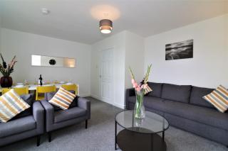 Signature - Belhaven House - Hamilton - 7