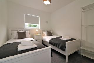 Signature - Belhaven House - Hamilton - 3