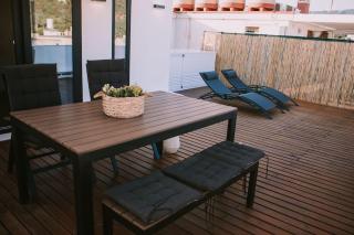 PENTHOUSE WITH TERRACE AND VIEWS - 3