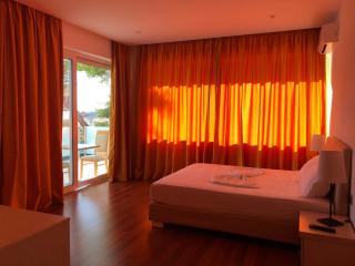 Nemesis Hotel - Saranda - 1