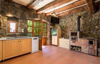3 Bedroom Nice Home In Naglici - 6