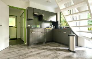 Awesome Home In Meppen With Kitchen - 8