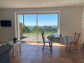 Gîte Les Mimosas - 2 à 4 personnes - Vue imprenable - Largentière - 0