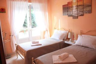 apartment at Colosseo with terrace overlooking the garden by LYON - Rome - 3