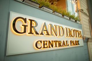 Grand Hotel Baku Central Park - 0