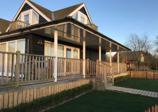 Yare View Holiday Cottages - Brundall - 9