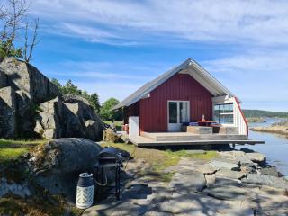 Usjenert idyllisk Sjøbu - Kragerø - 0