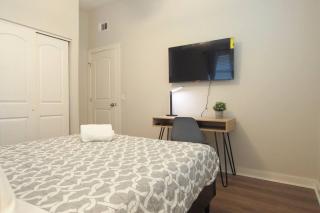 VELUXE Home Retreat Private Cul De Sac - 2