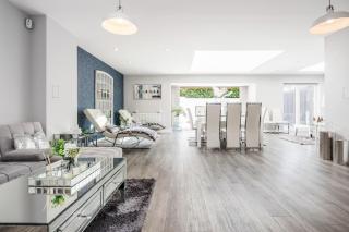 SILVERINGS a Beautifully designed Luxurious Townhouse - 4