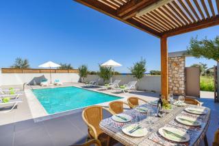Villa Eva Olivestone by Villa Plus - Yennadhion - 3