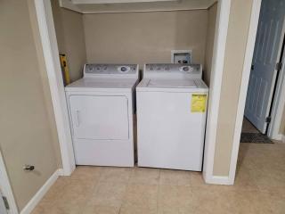 Downtown City Home 2BD 1BA - 1
