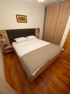 Meridian Hotel - Budva - 9