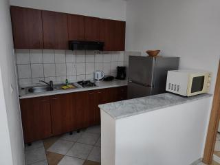 Edith's Olive Garden - Vir - 1