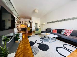 My Home in Prishtina - Spacious & Cozy 2BR Apartment with Balcony - Pristina - 0