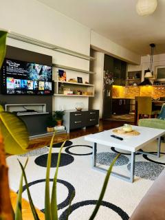 My Home in Prishtina - Spacious & Cozy 2BR Apartment with Balcony - Pristina - 9