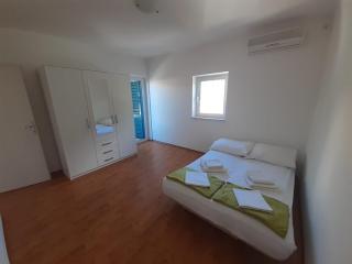 Apartments Iličić - 8