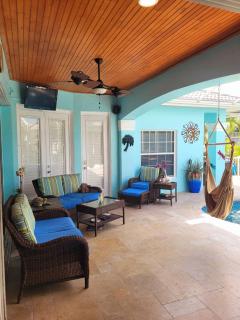 Cape Paradise Resort - Your Luxury Tropical Retreat - 8