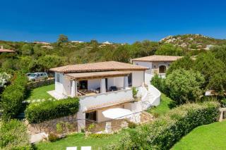 Seafront Villa - 5min to BRANDINCHI I Exclusive Garden I Private Beach I BBQ I Wi-Fi - San Teodoro - 0