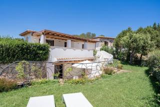 Seafront Villa - 5min to BRANDINCHI I Exclusive Garden I Private Beach I BBQ I Wi-Fi - San Teodoro - 2