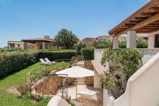 Seafront Villa - 5min to BRANDINCHI I Exclusive Garden I Private Beach I BBQ I Wi-Fi - San Teodoro - 3