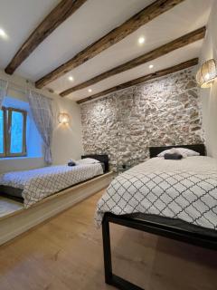 Bell Tower House - 3
