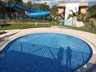 Apartasol 204A - Jacuzzi, piscinas, wifi para 6 personas en La Tebaida, Quindío - La Tebaida - 1