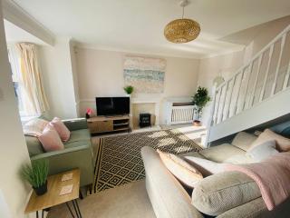 Coastal 2 bedroom maisonette with parking - Eastbourne - 1