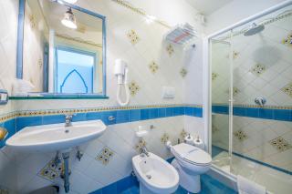 Riviera B&B Rooms - 1