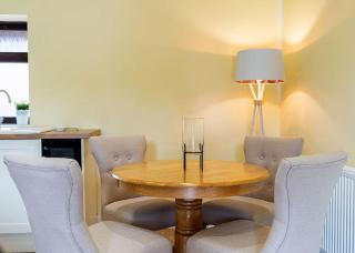 Beech Tree Park Cottages - Hatfield - 9