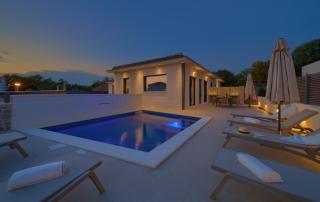 Villa QUARNARO with heated pool - Omišalj - 0