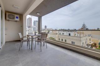 Splendid 2BR Apartment, steps to St Georges Bay - St. Julianʼs - 9